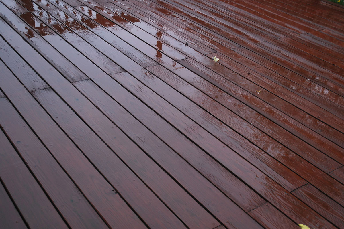 the best options for staining a cedar deck